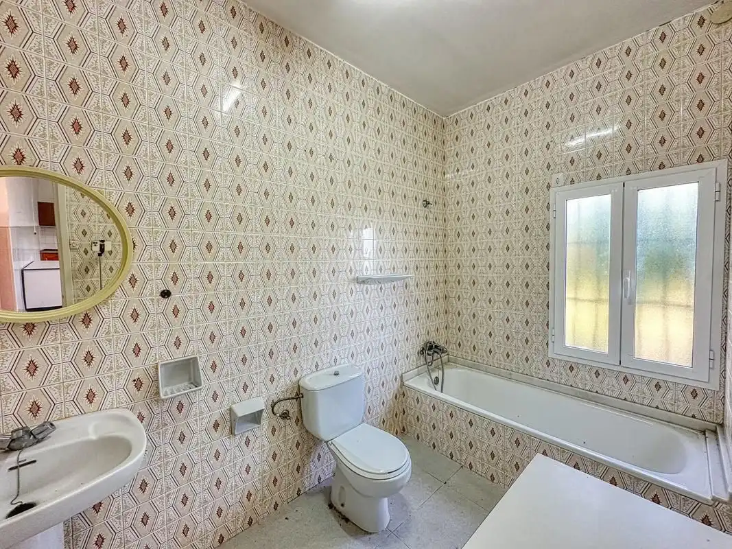 Bany de Casa o xalet en venda en Beniarbeig amb Jardí privat, Terrassa i Traster