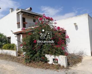 Vista exterior de Casa o xalet en venda en Sant Antoni de Portmany amb Aire condicionat, Calefacció i Jardí privat