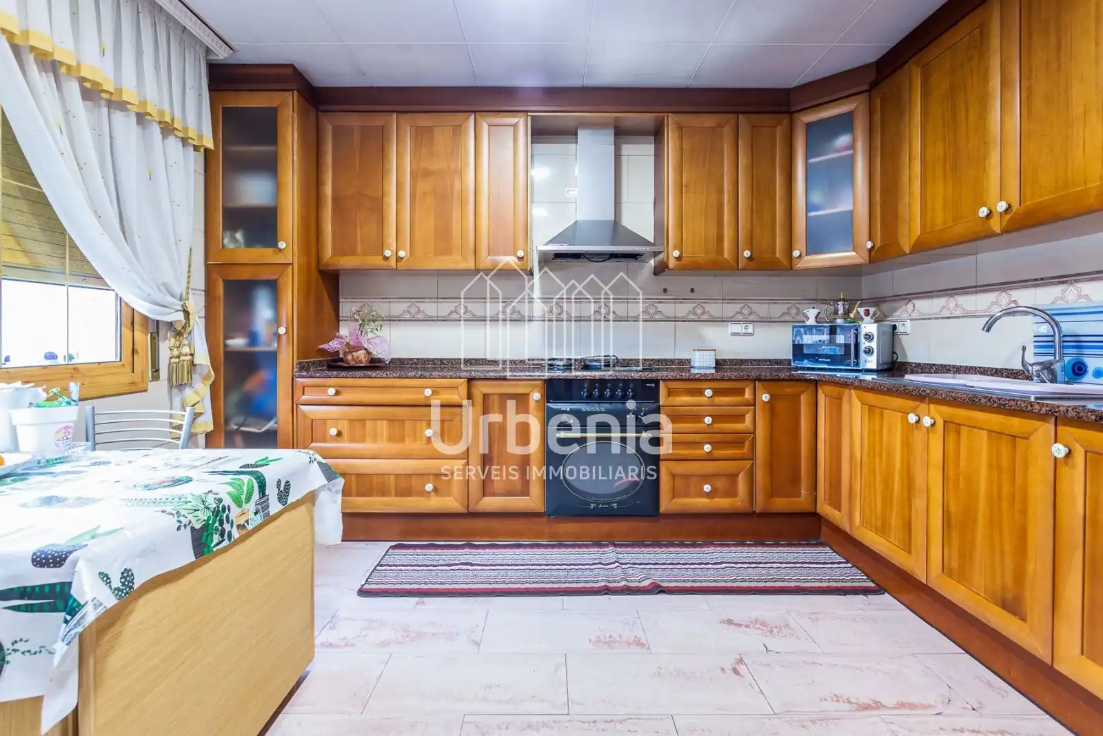 Cuina de Casa o xalet en venda en Tordera amb Aire condicionat, Calefacció i Terrassa