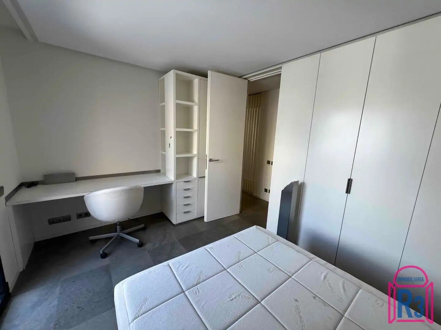 Schlafzimmer von Wohnung zum Verkauf in León Capital  mit Heizung, Terrasse und Abstellraum