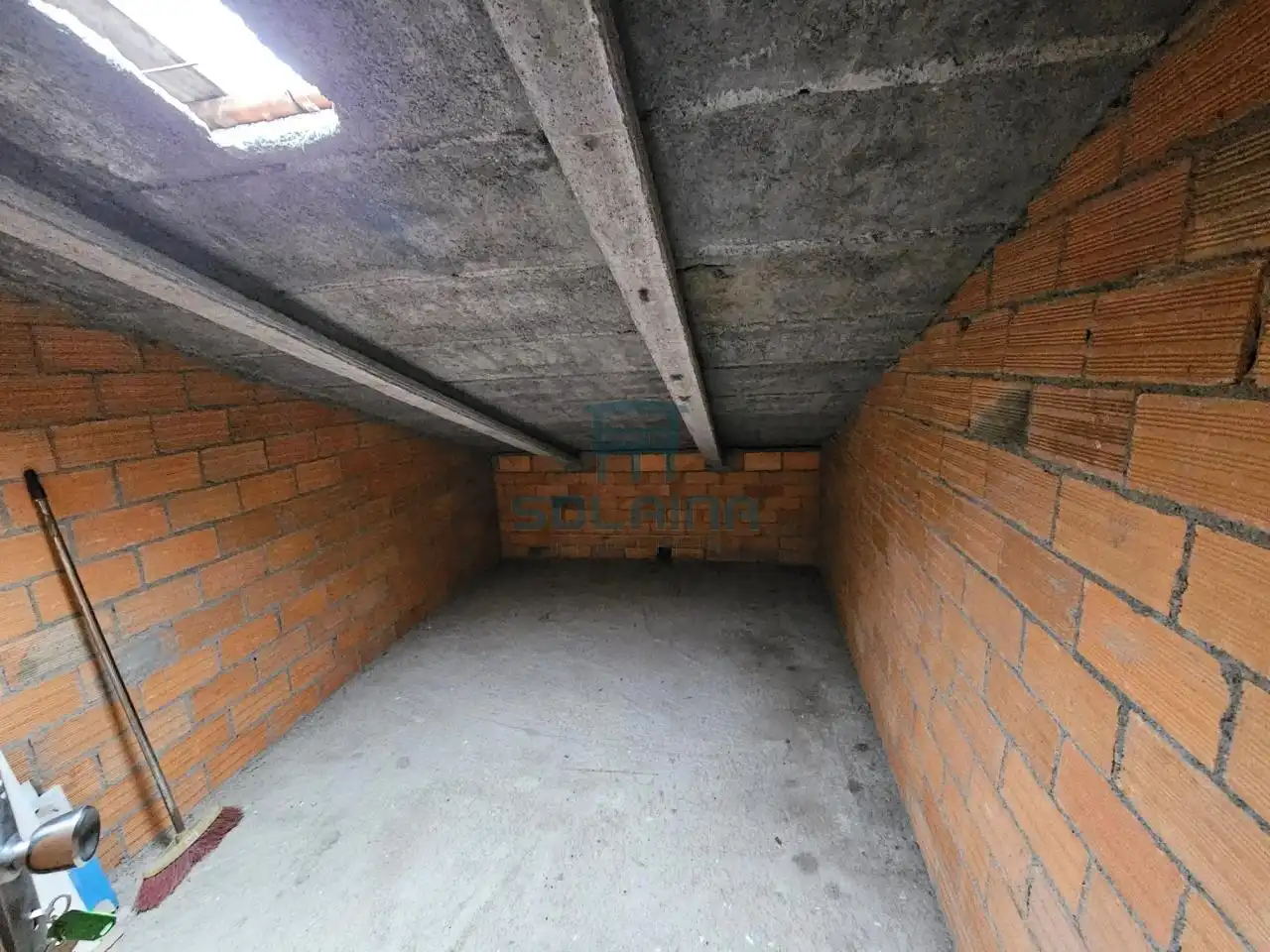 Parking de Piso en venta en Ourense Capital  con Calefacción, Trastero y Amueblado