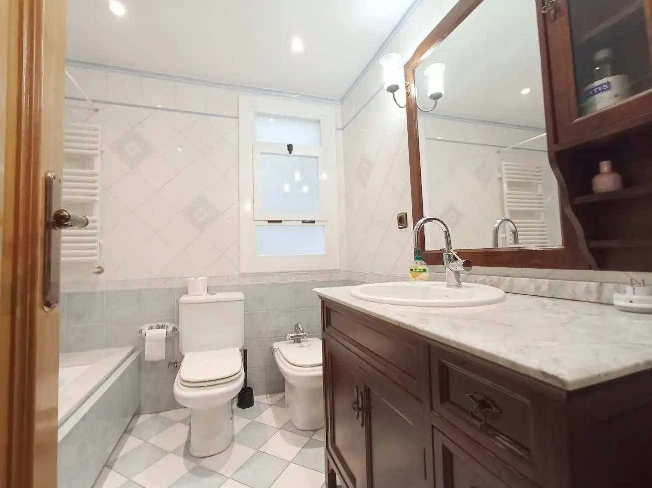 Badezimmer von Wohnung zur Miete in Mataró mit Heizung, Terrasse und Möbliert