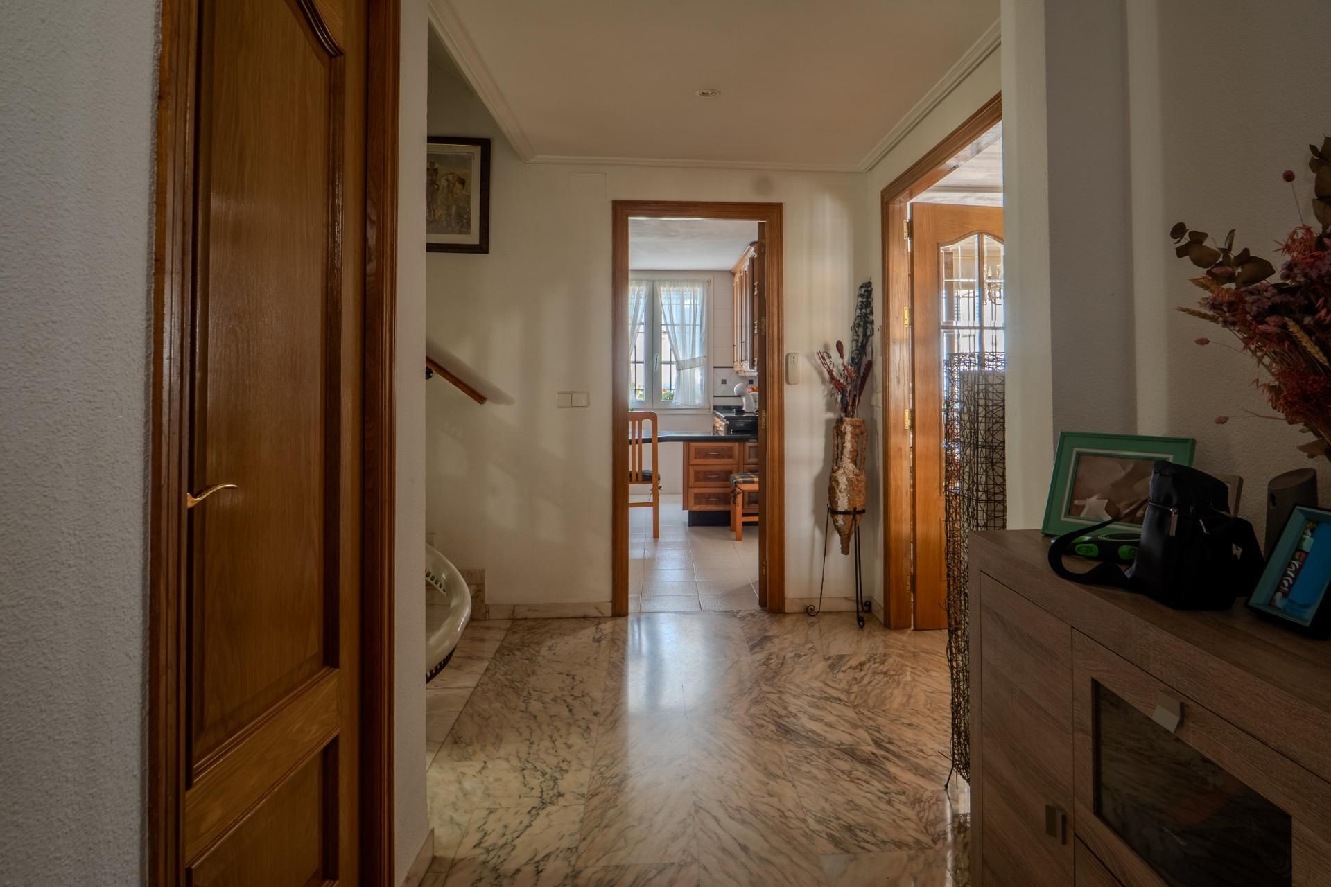 Casa adosada en venda en  Córdoba Capital amb Jardí privat, Terrassa i Traster