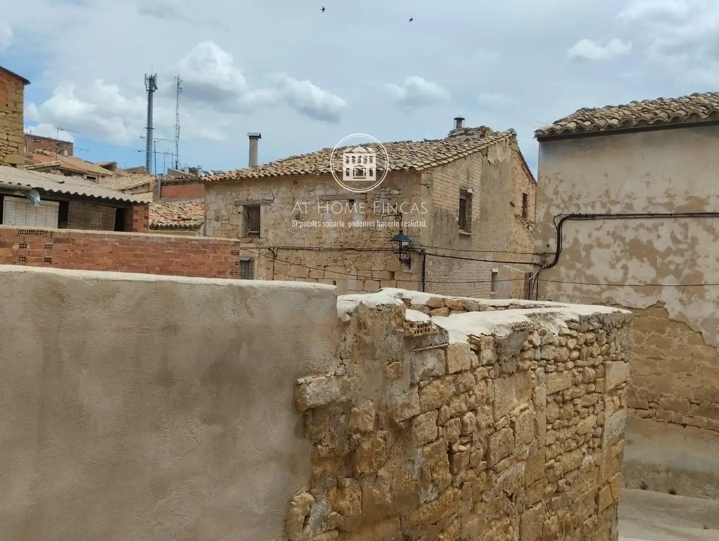 Vista exterior de Casa o xalet en venda en Mazaleón amb Terrassa