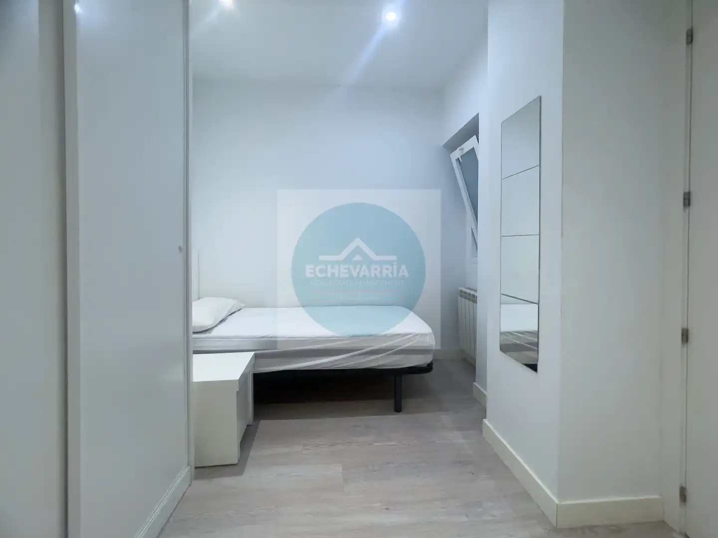 Bedroom of Flat for rent in Madrid  with Heating, Furnished and Oven