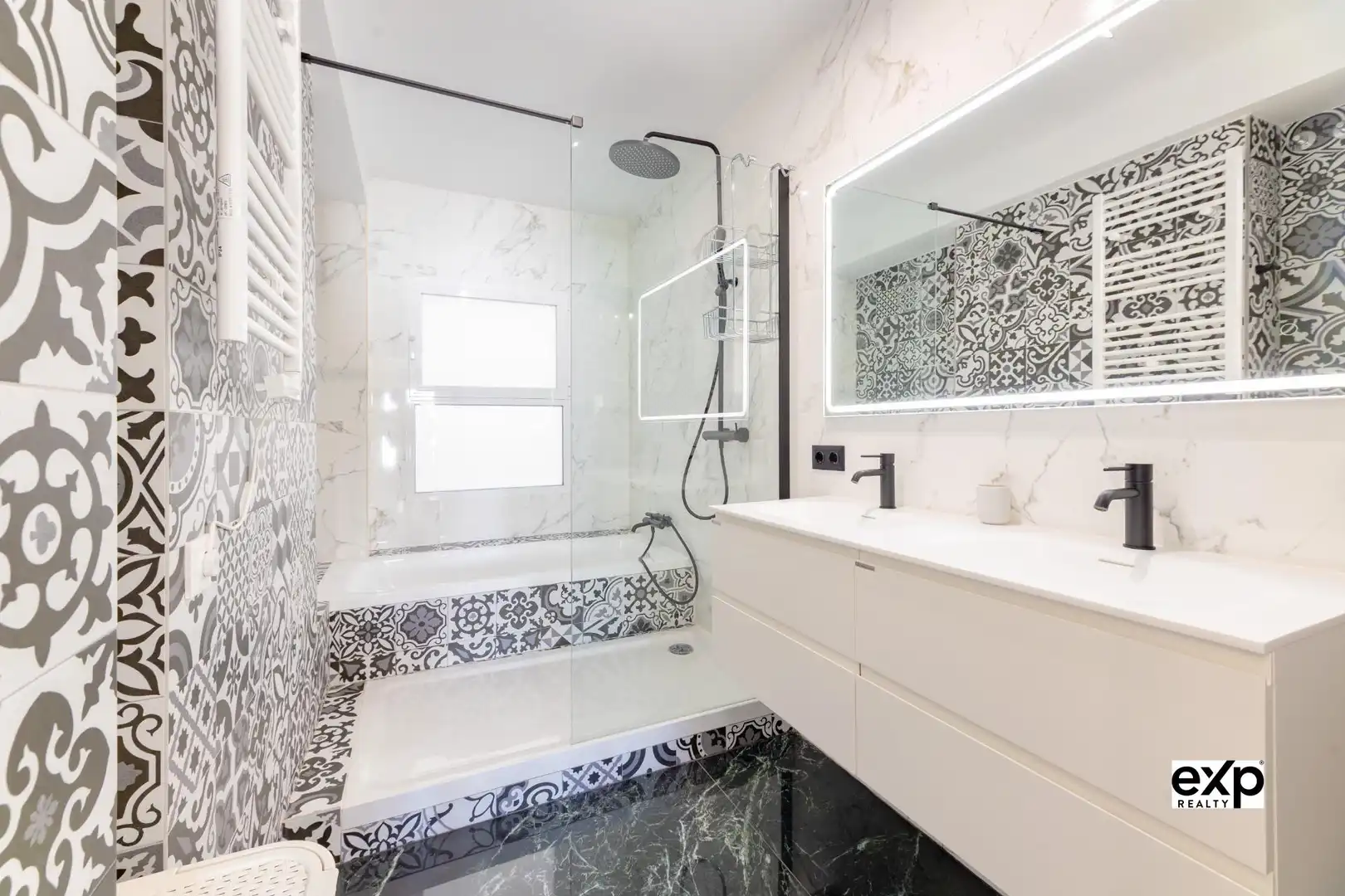 Bany de Apartament de lloguer en Valencia amb Aire condicionat, Calefacció i Terrassa