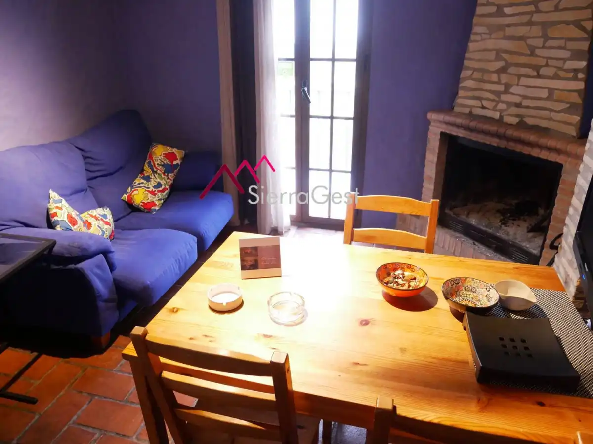 Sala de estar de Edificio en venta en Ubrique