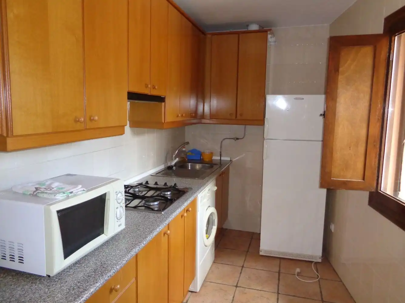 Casa adosada en venta en Calle Retamar, Romangordo