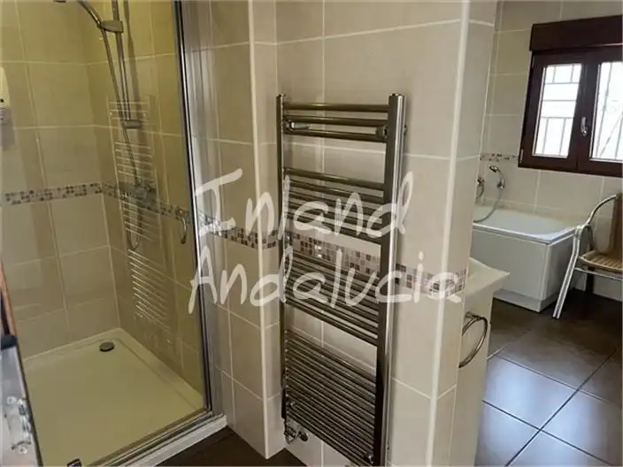 Baño de Casa adosada en venta en Alcalá la Real con Terraza y Internet