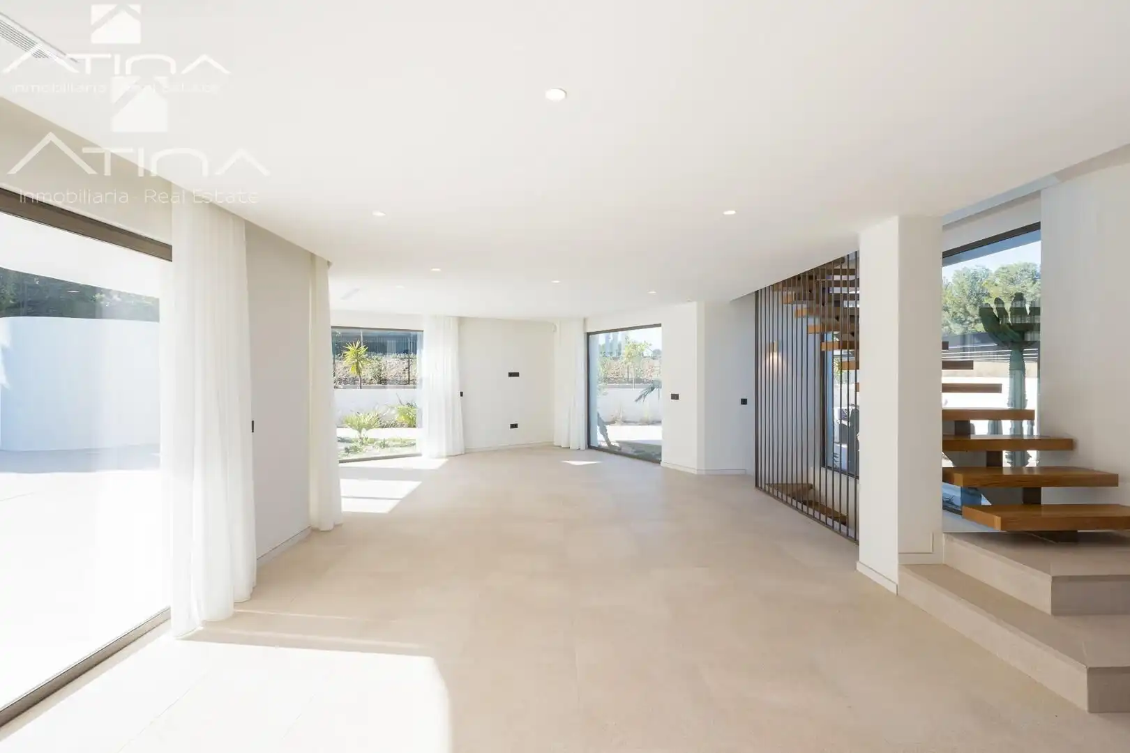 Houses for sale in Jávea / Xàbia  with Air Conditioner, Heating and Private garden