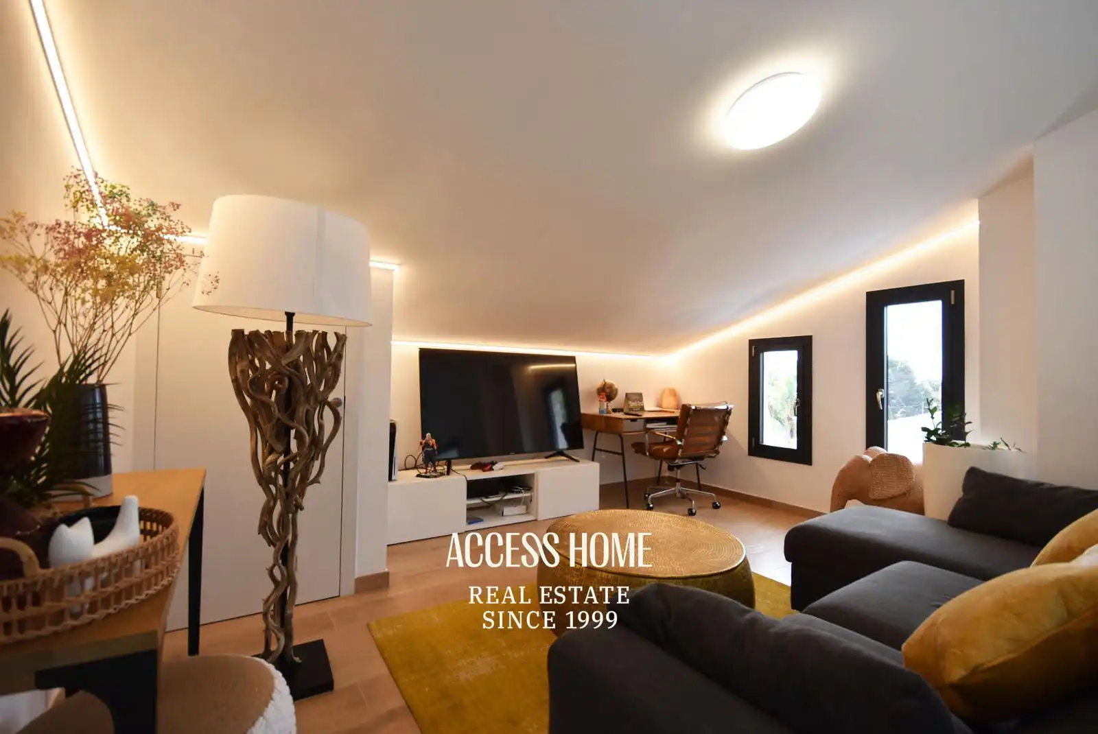 Sala de estar de Casa o chalet en venta en Canet de Mar con Aire acondicionado, Calefacción y Piscina
