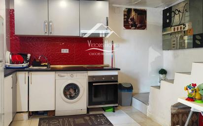 Kitchen of Flat for sale in  Madrid Capital  with Air Conditioner and Heating