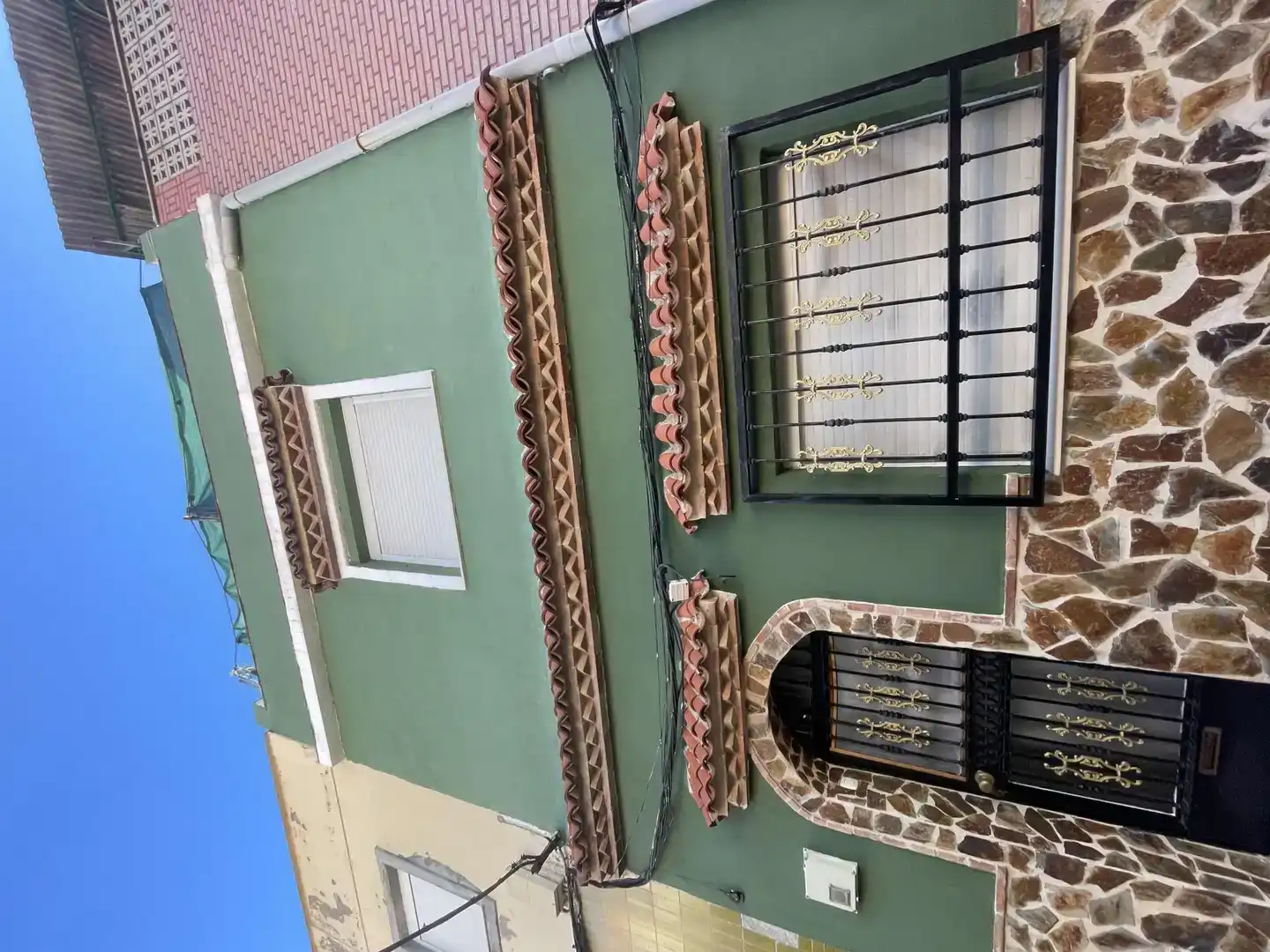 Vista exterior de Casa adosada en venta en Algeciras con Amueblado