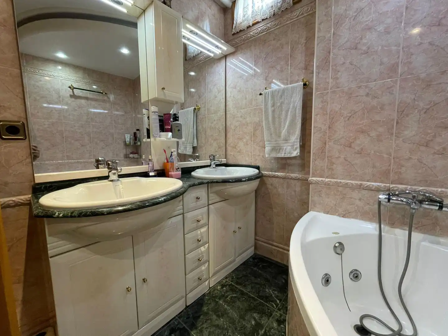 Badezimmer von Wohnung zum Verkauf in Molina de Segura mit Heizung und Terrasse