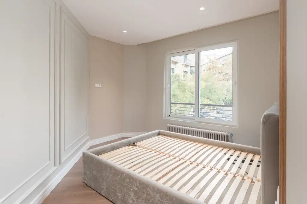 Schlafzimmer von Wohnungen zum Verkauf in Barcelona mit Klimaanlage, Heizung und Parkett