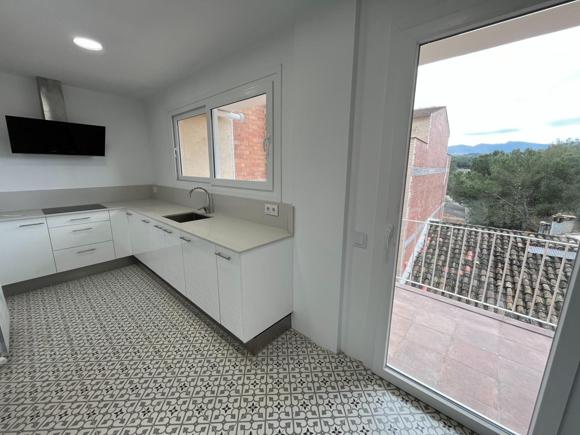 Kitchen of House or chalet for sale in Sant Martí de Tous  with Air Conditioner, Heating and Terrace