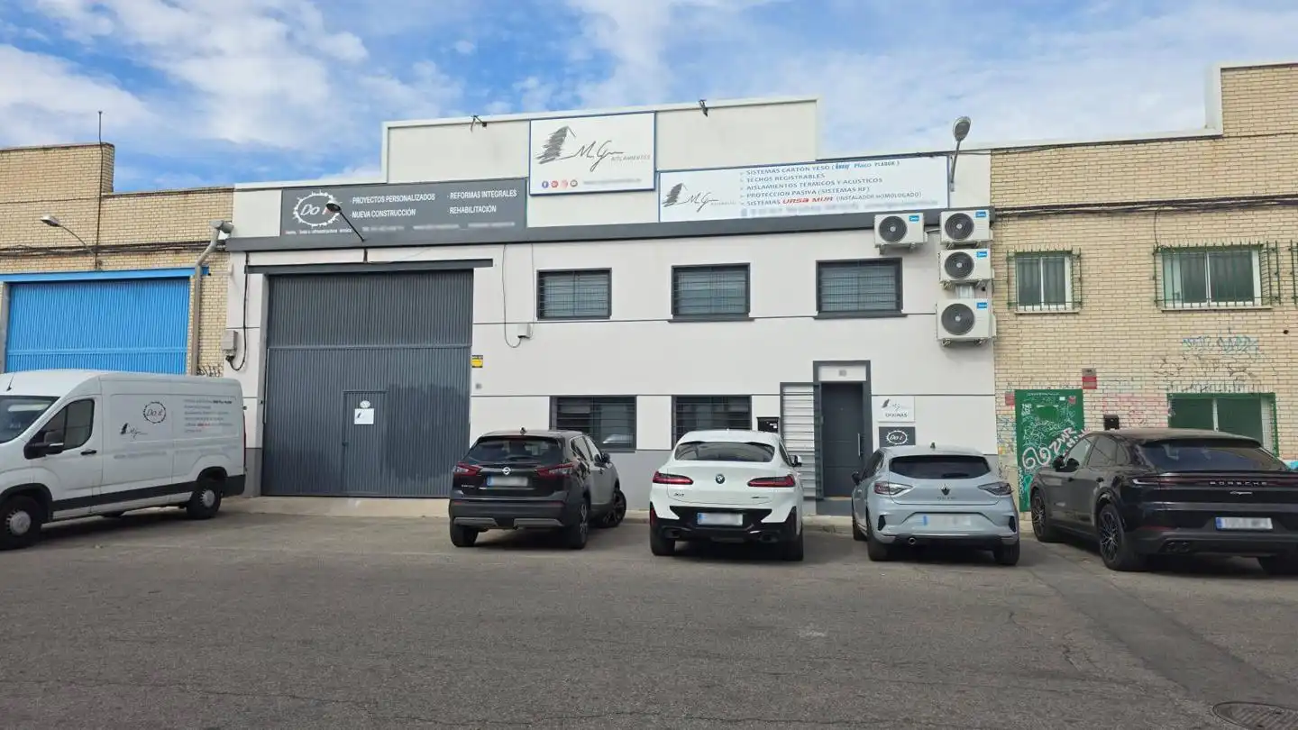 Nave industrielle à vendre à Calle Amapola