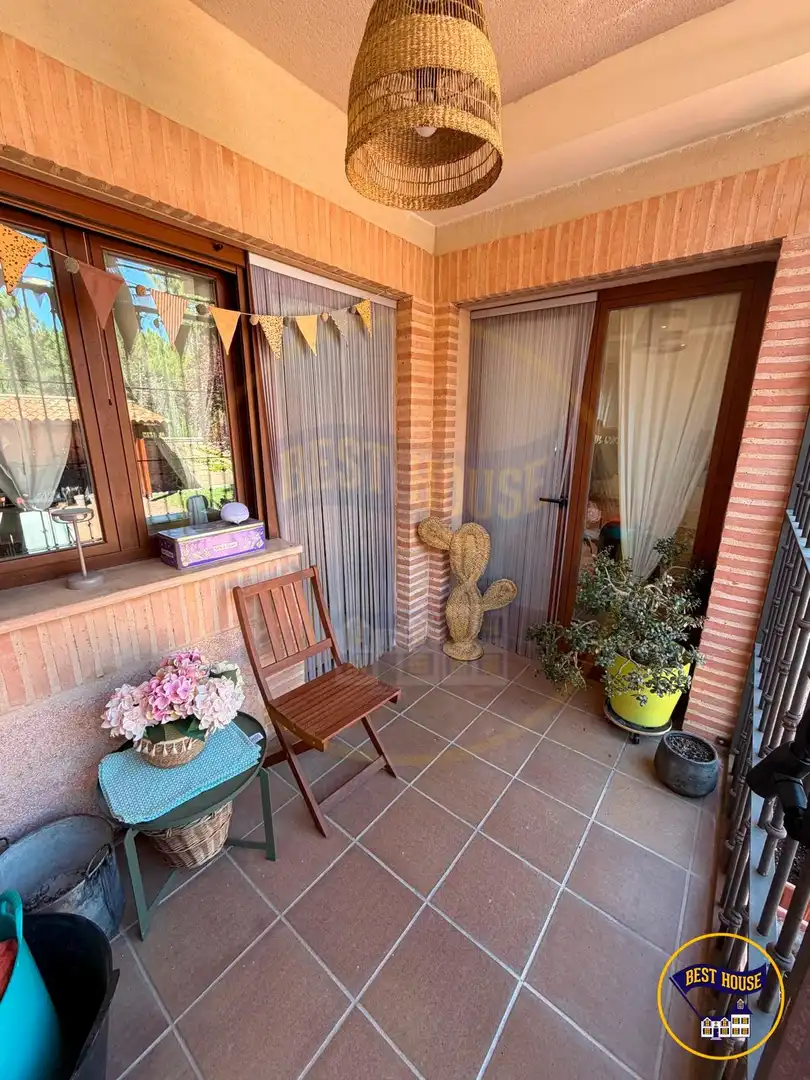 Terrassa de Casa adosada en venda en Chillarón de Cuenca amb Calefacció, Jardí privat i Terrassa