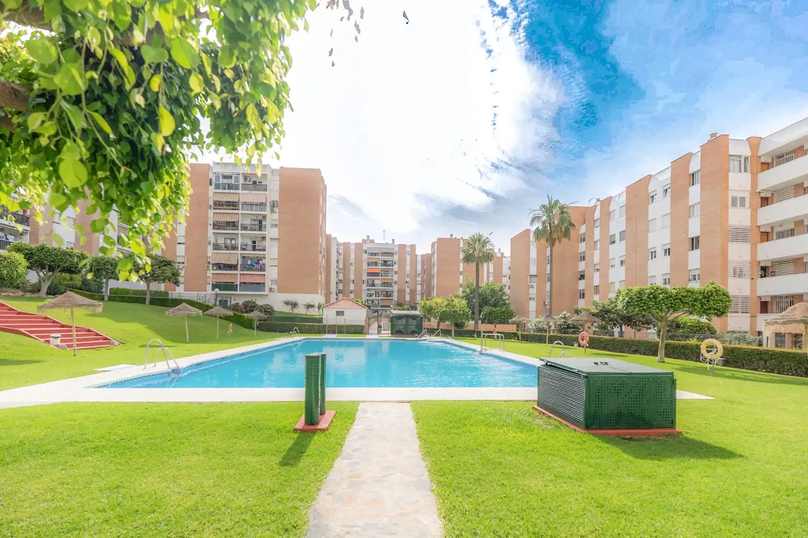 Piscina de Piso en venta en Benalmádena con Aire acondicionado, Jardín privado y Terraza