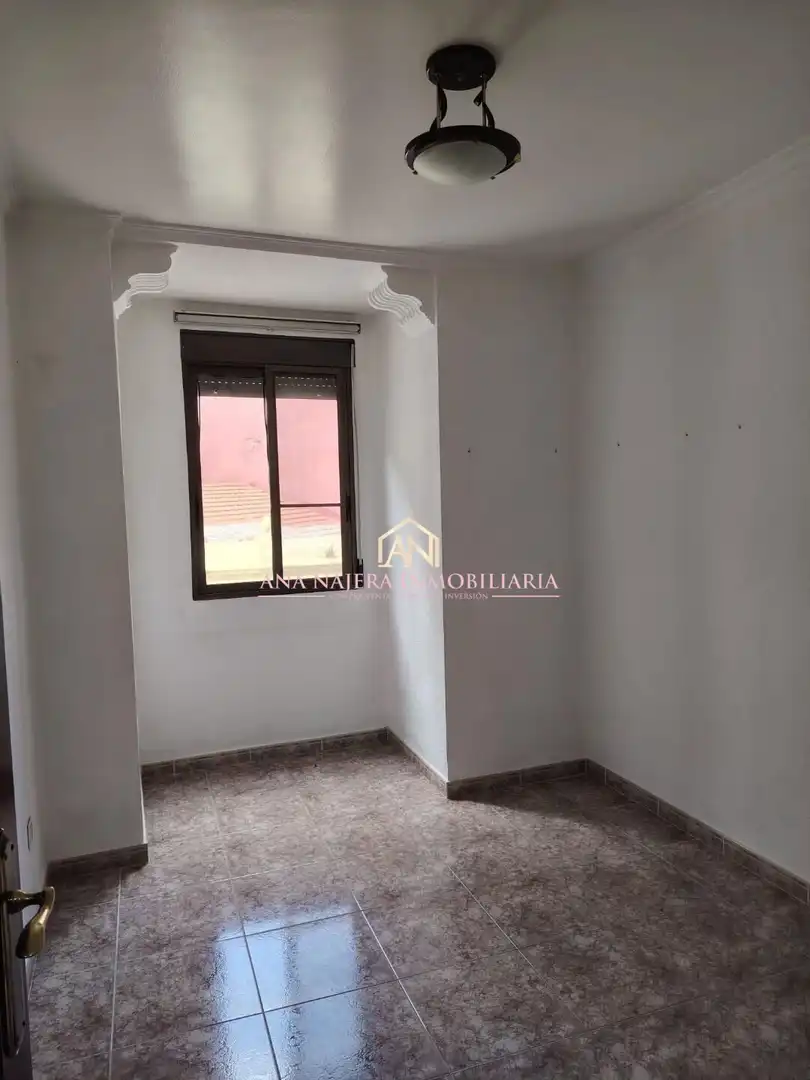 Bedroom of Flat for sale in Mislata  with Air Conditioner