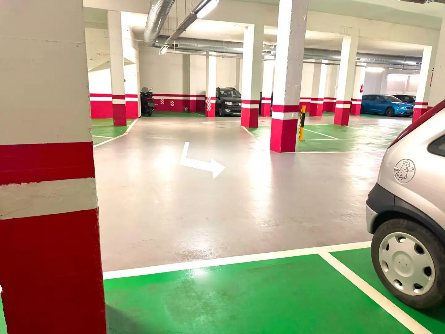 Aparcament de Garatge en venda en L'Hospitalet de Llobregat