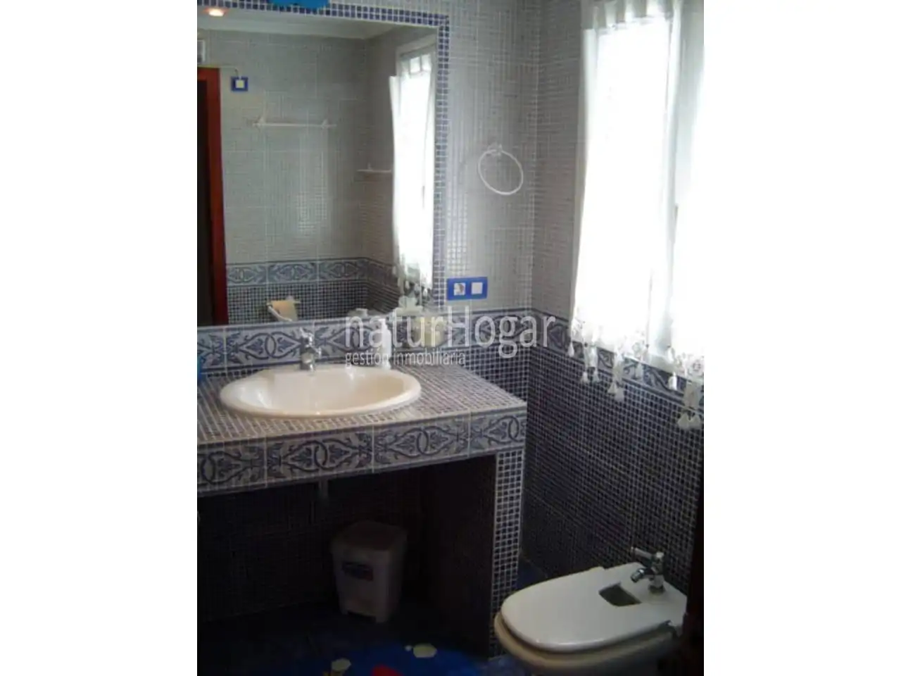 Baño de Casa adosada en venta en Paterna con Terraza y Piscina comunitaria