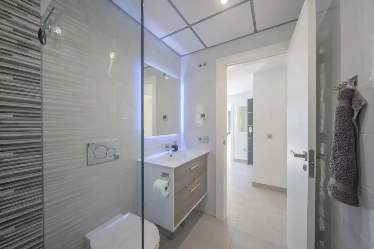 Bathroom of Houses for sale in Orihuela  with Air Conditioner, Heating and Private garden