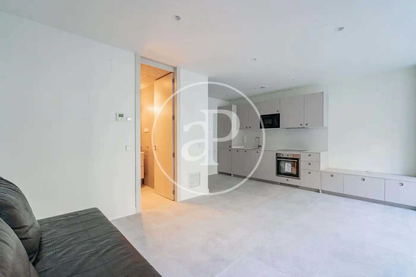 Flat for rent in Madrid  with Air Conditioner, Heating and Private garden