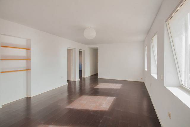 Piso en Venta en C/ Marqués de Mondéjar  en Fuente del Berro