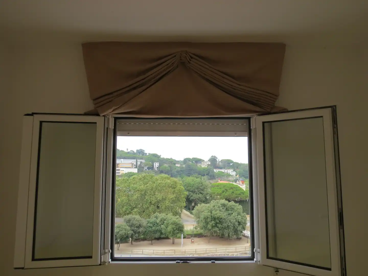 Schlafzimmer von Wohnung zur Miete in Sant Andreu de Llavaneres mit Klimaanlage, Heizung und Parkett
