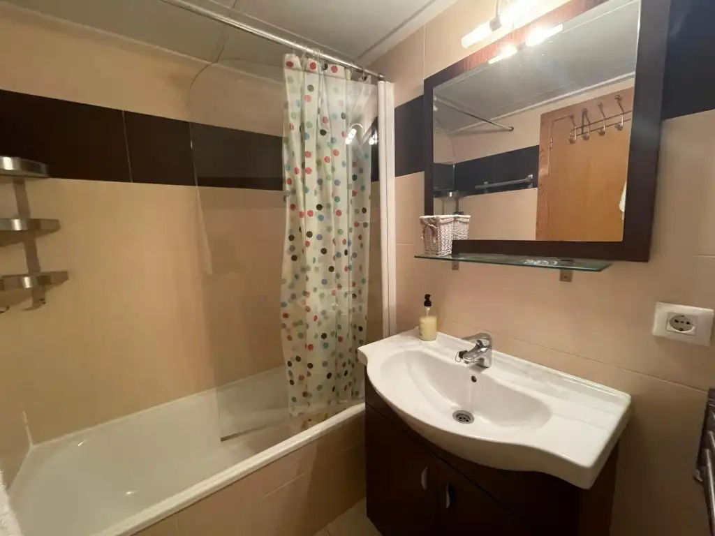 Bany de Apartament en venda en La Manga del Mar Menor amb Terrassa, Piscina i Balcó