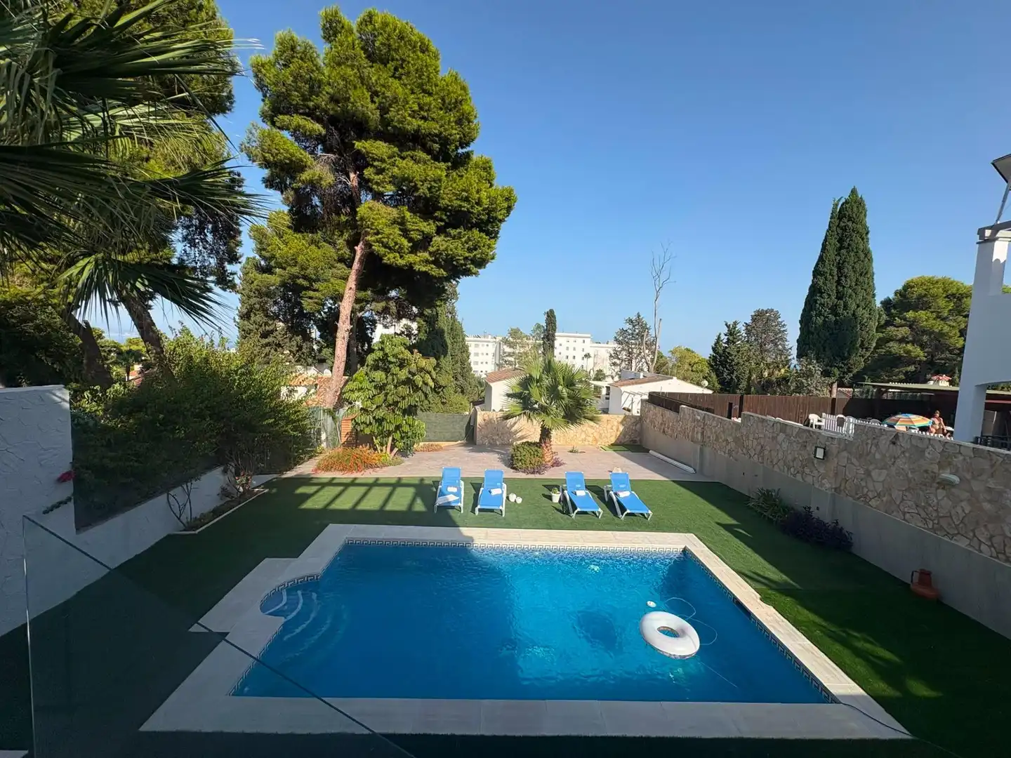 Schwimmbecken von Haus oder Chalet zum Verkauf in El Pinar- Palacio de Congresos
