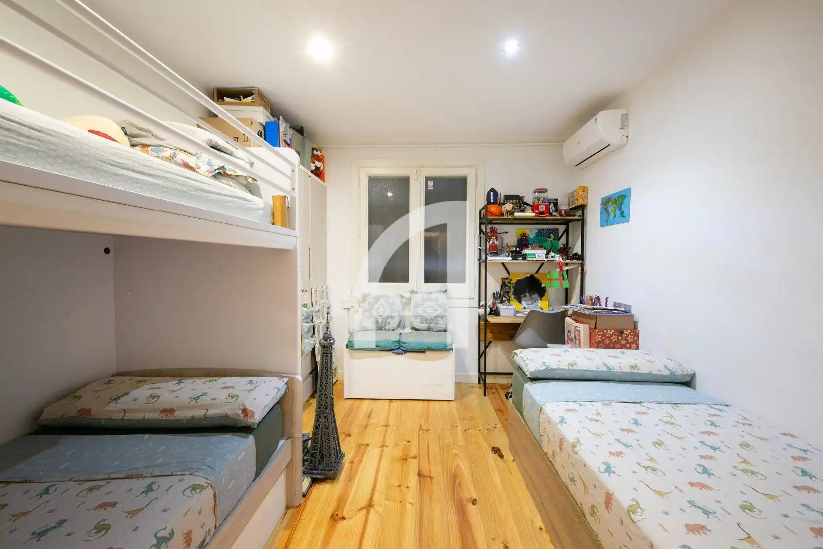 Dormitori de Dúplex en venda en Barcelona amb Aire condicionat, Calefacció i Parquet
