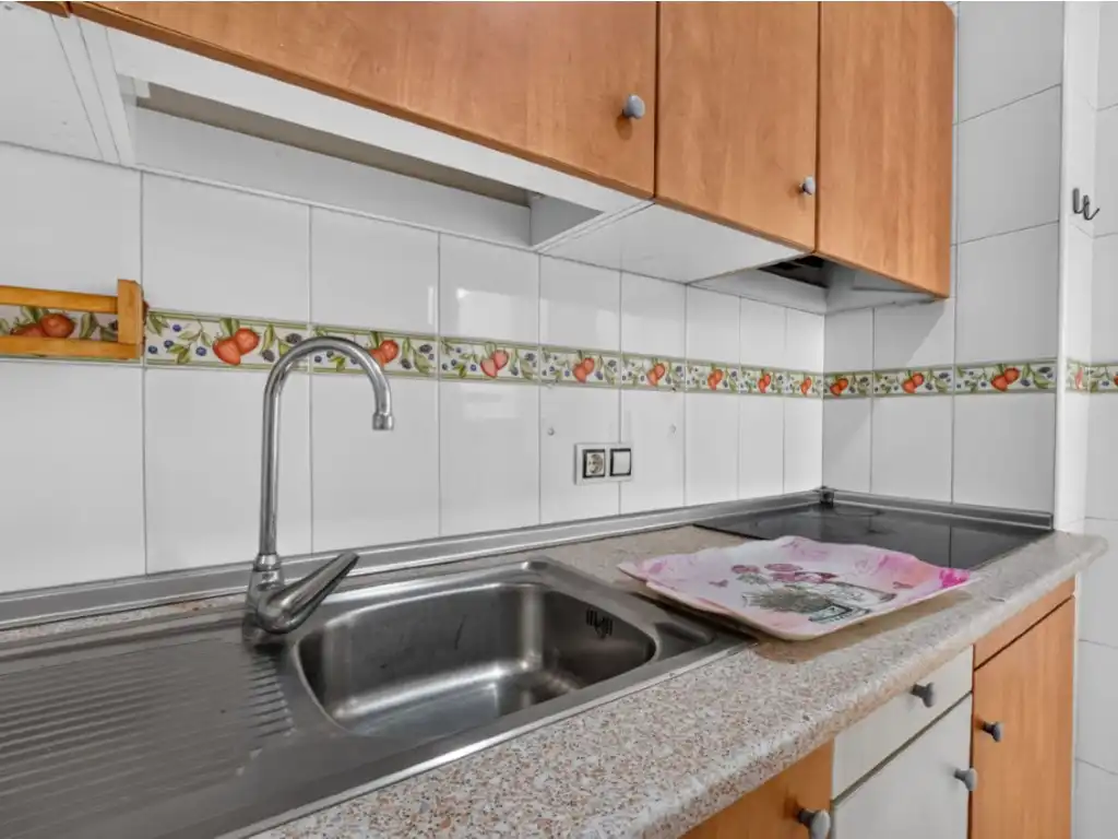 Cuina de Apartament en venda en Torrevieja amb Piscina comunitària