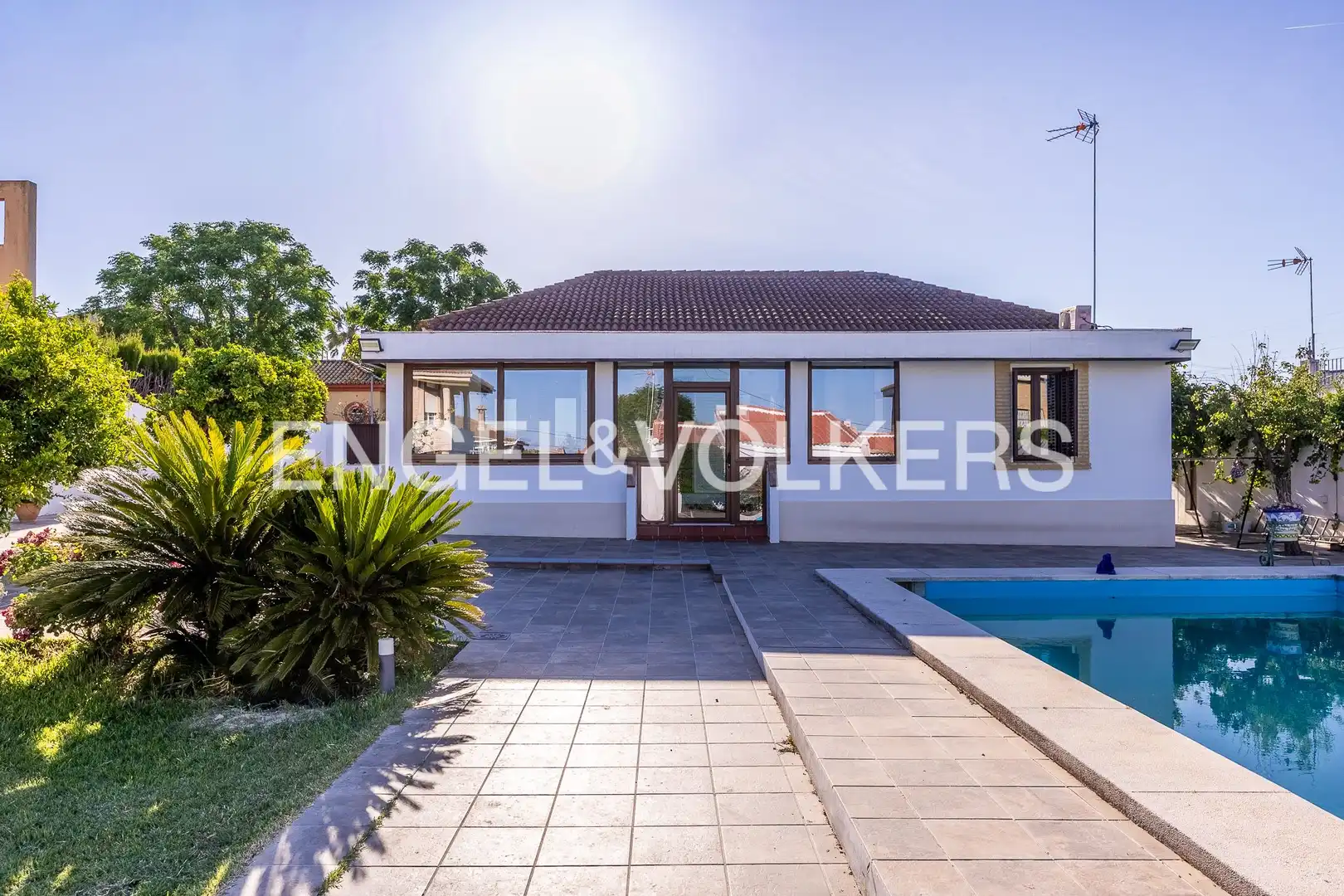 Exterior view of Houses for sale in Valencina de la Concepción  with Air Conditioner, Heating and Private garden