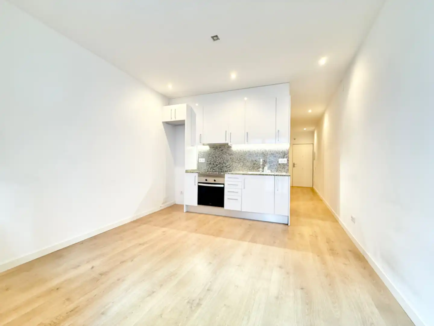 Vista exterior de Estudio en venta en Barcelona con Aire acondicionado, Calefacción y Parquet