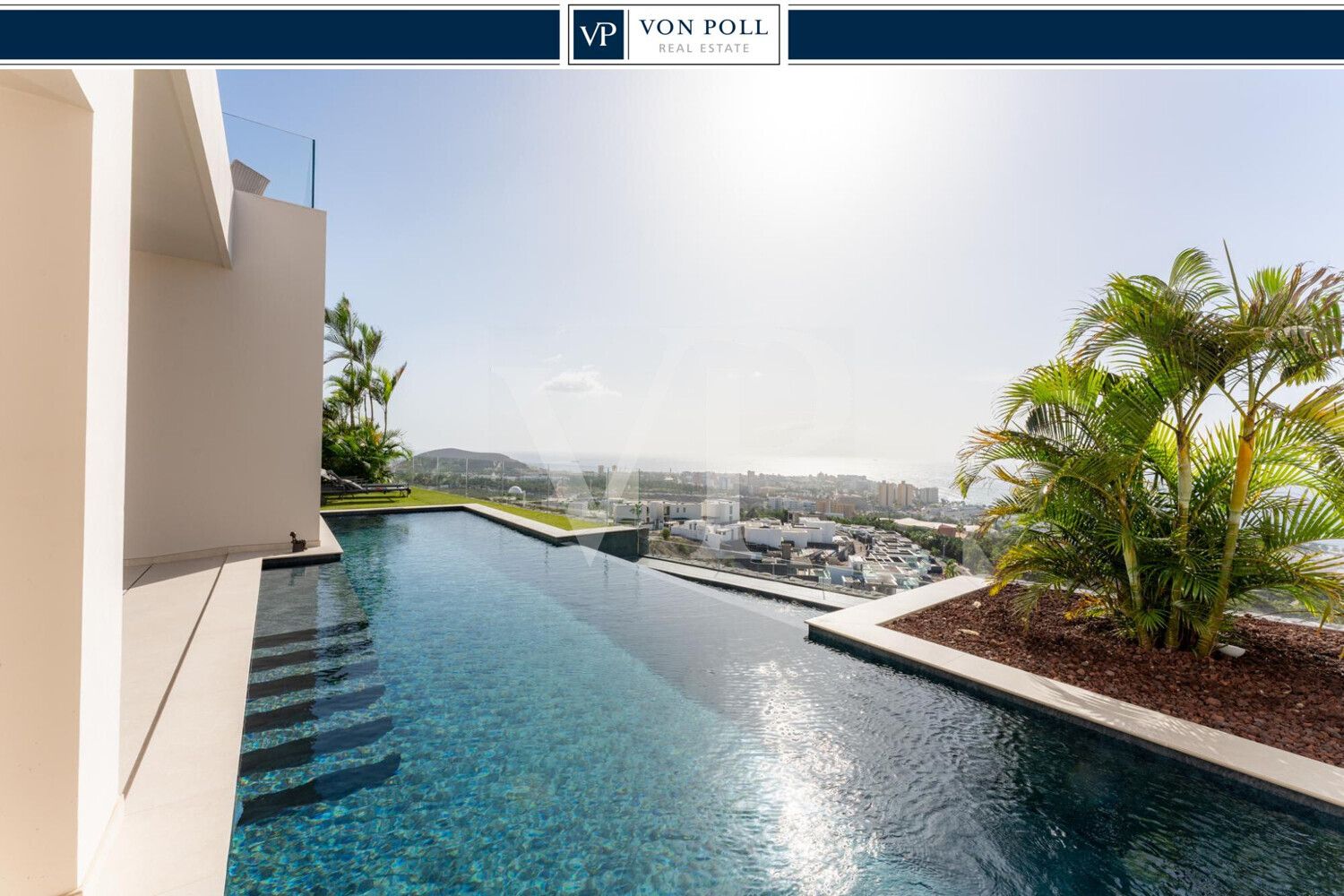 Swimming pool of House or chalet for sale in Adeje  with Air Conditioner and Terrace