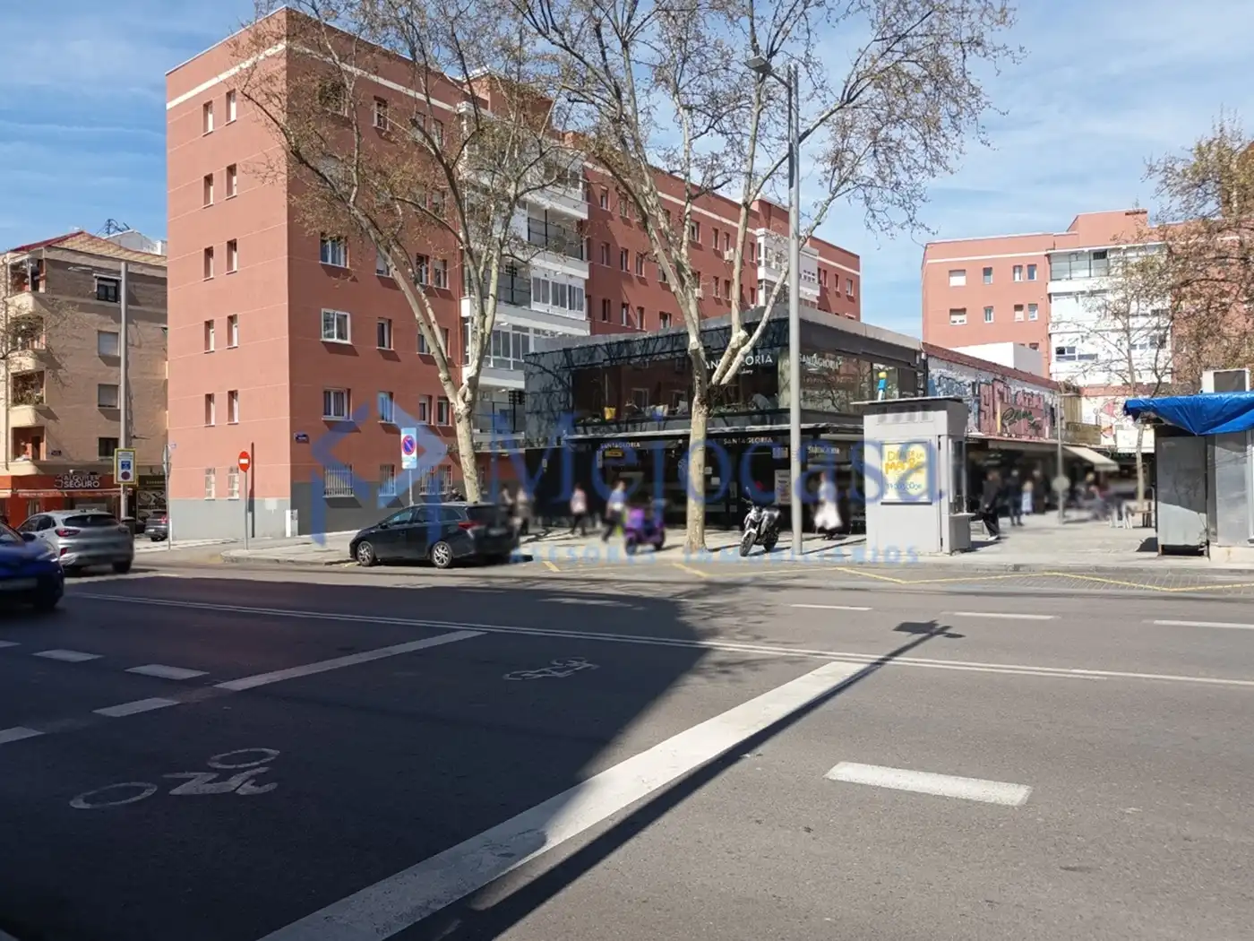 Vista exterior de Piso en venta en Madrid con Calefacción