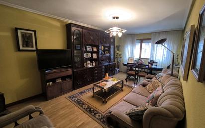 Living room of Flat for sale in León Capital   with Heating, Parquet flooring and Terrace