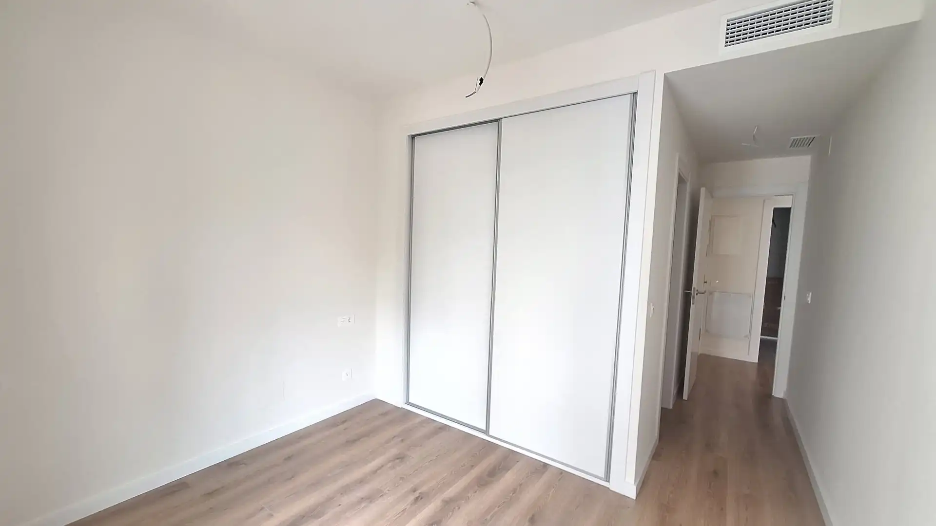 Dormitori de Apartament en venda en Estepona amb Aire condicionat, Calefacció i Piscina