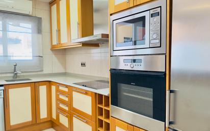 Kitchen of Single-family semi-detached for sale in Terrassa  with Air Conditioner, Heating and Terrace