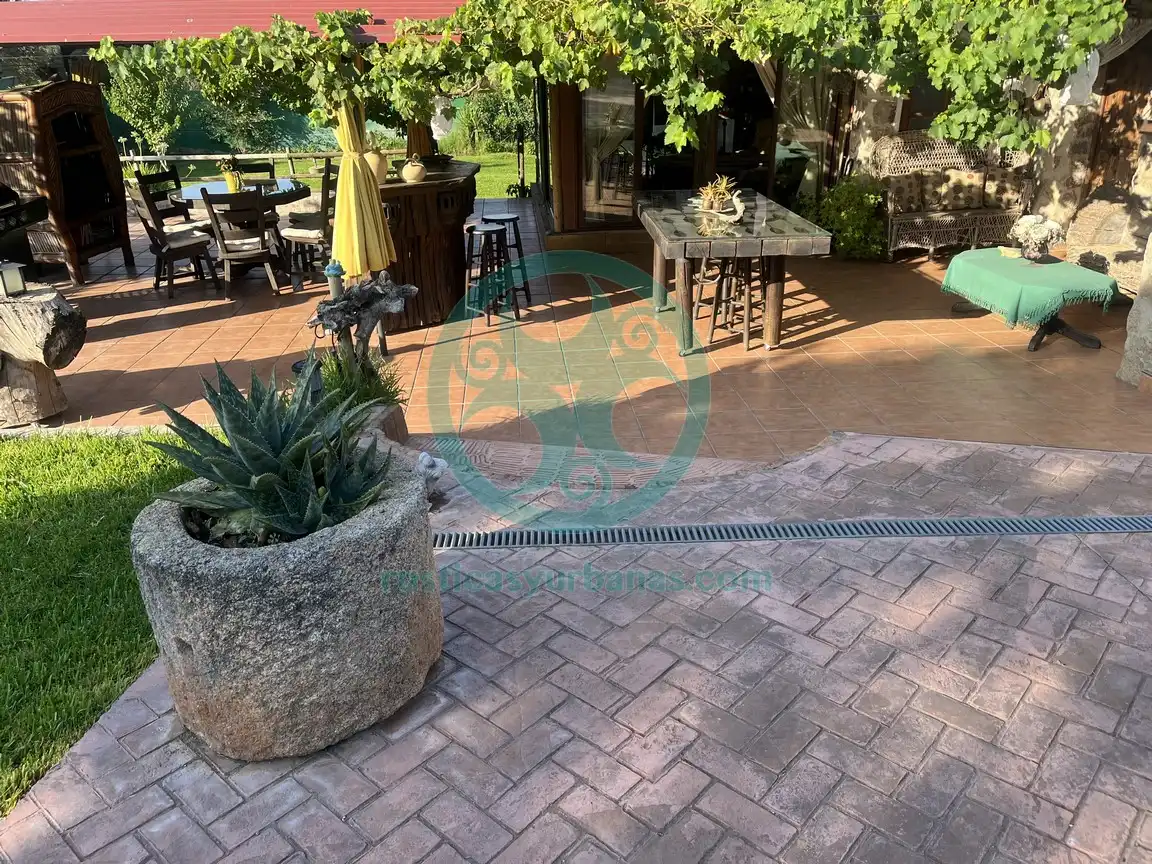 Terrassa de Casa o xalet en venda en Cáceres amb Aire condicionat, Jardí privat i Terrassa