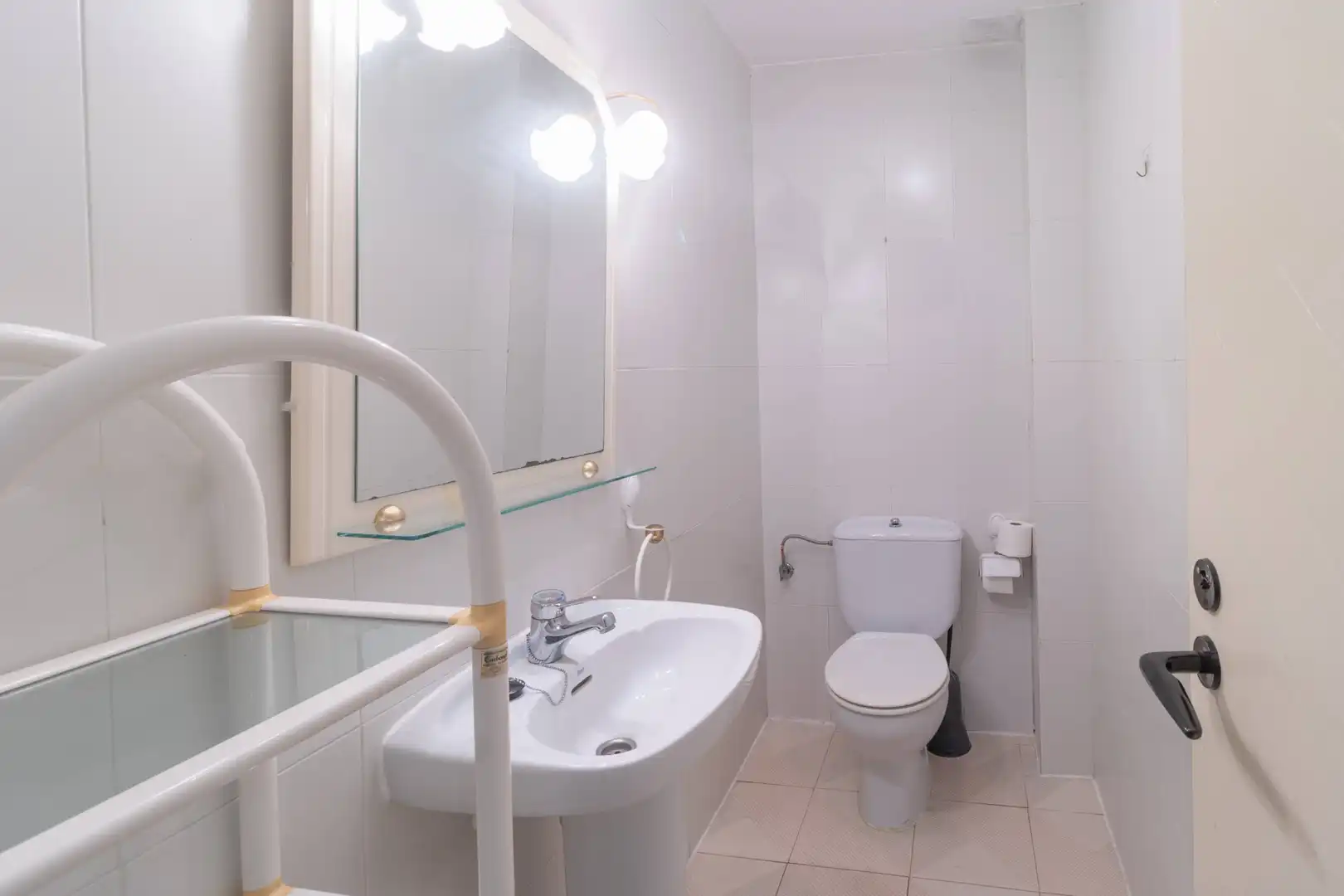 Bany de Casa o xalet en venda en Salobreña amb Aire condicionat, Terrassa i Piscina comunitària