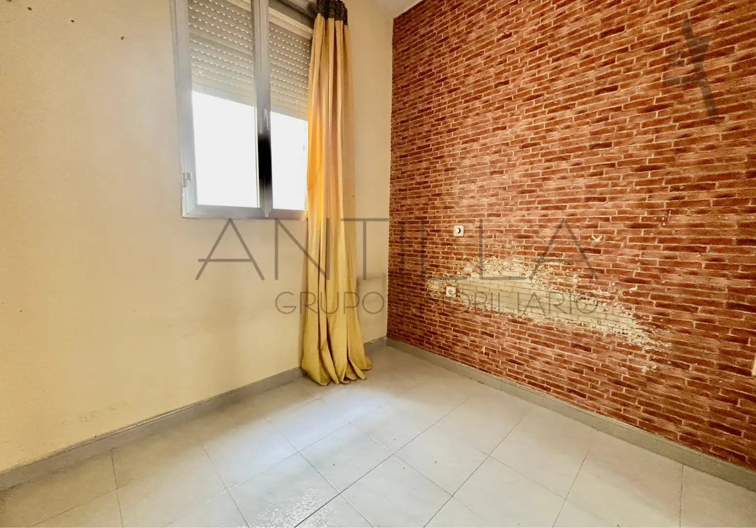 Habitación de Piso en venta en Madrid con Aire acondicionado, Calefacción y Alarma