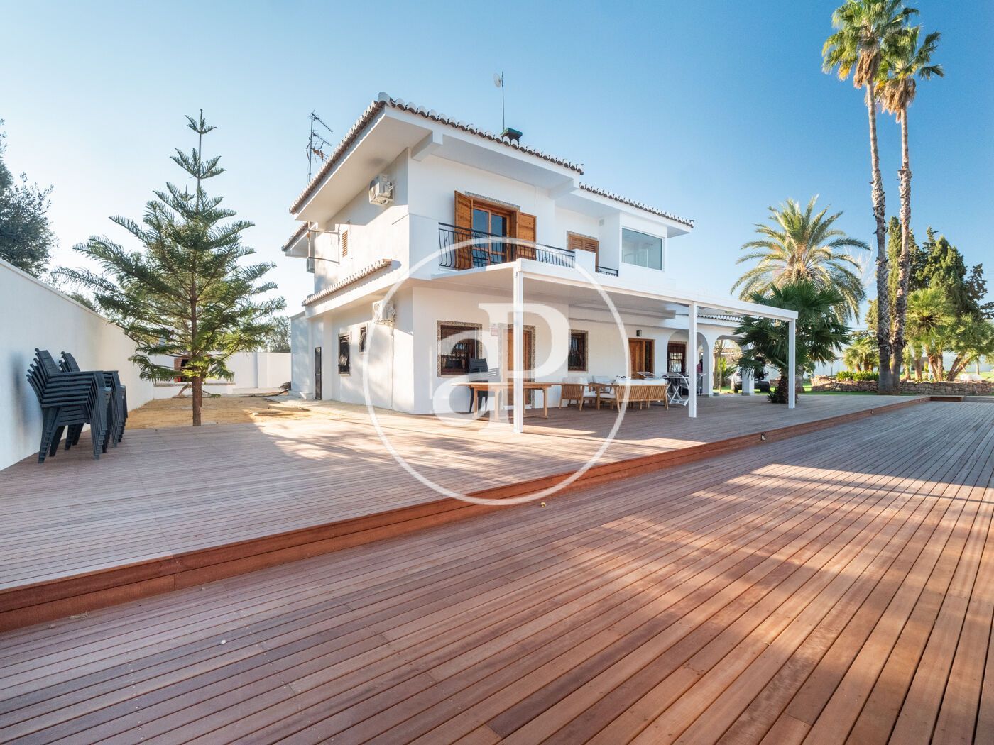 Exterior view of House or chalet for sale in Manises  with Air Conditioner, Heating and Private garden