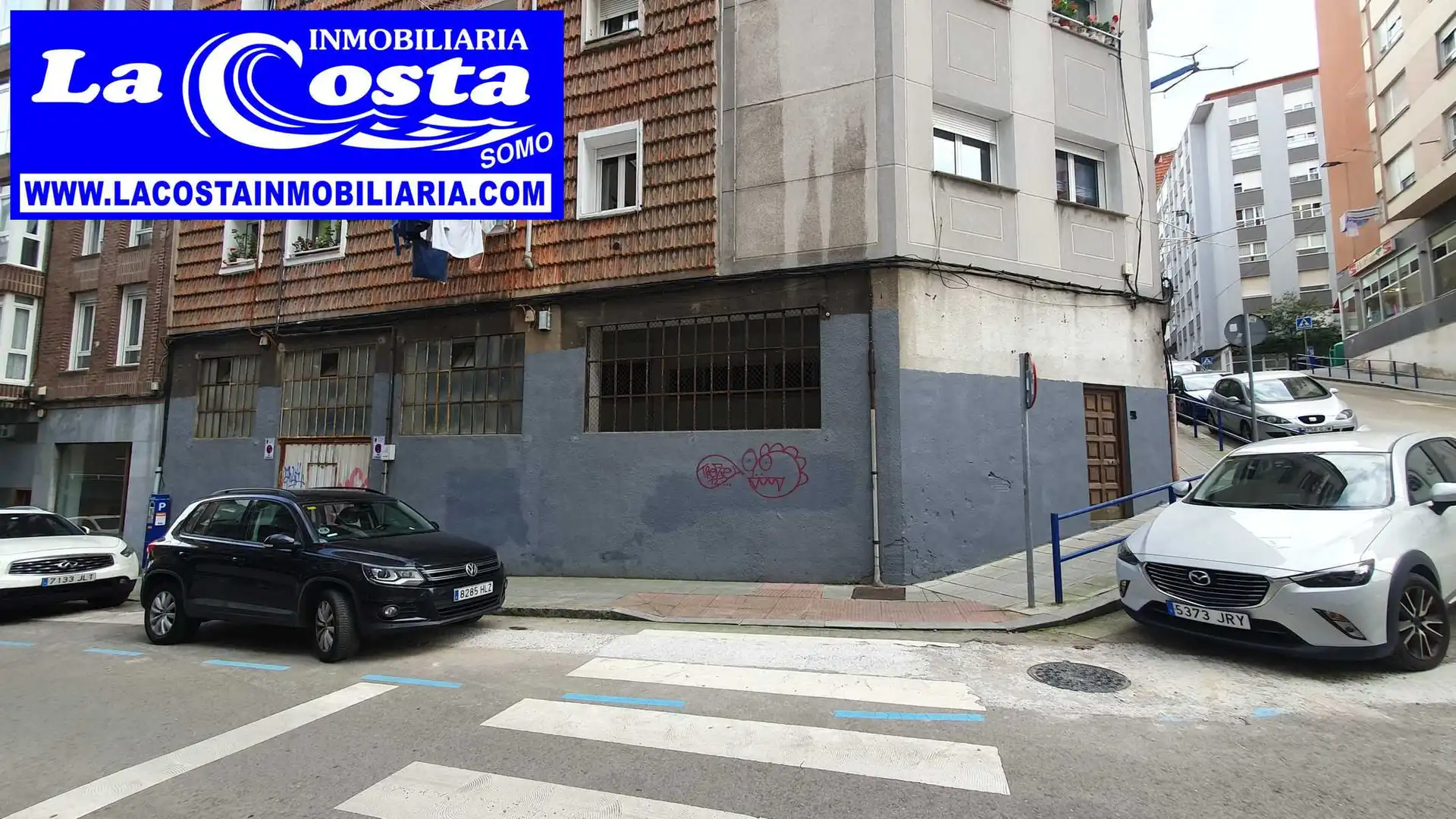 Vista exterior de Local en venda en Santander
