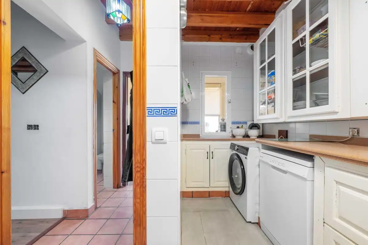 Cocina de Casa adosada en venta en Aznalcázar con Aire acondicionado, Calefacción y Jardín privado