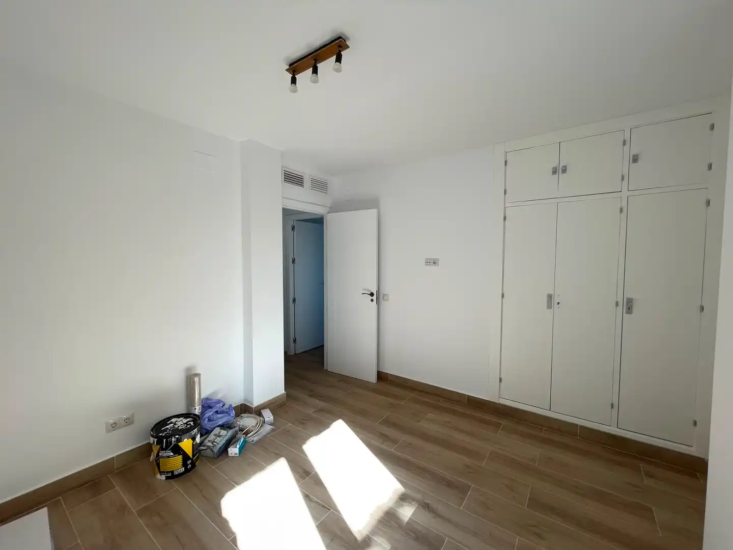 Bedroom of Flat for rent in Málaga  with Air Conditioner, Terrace and Balcony