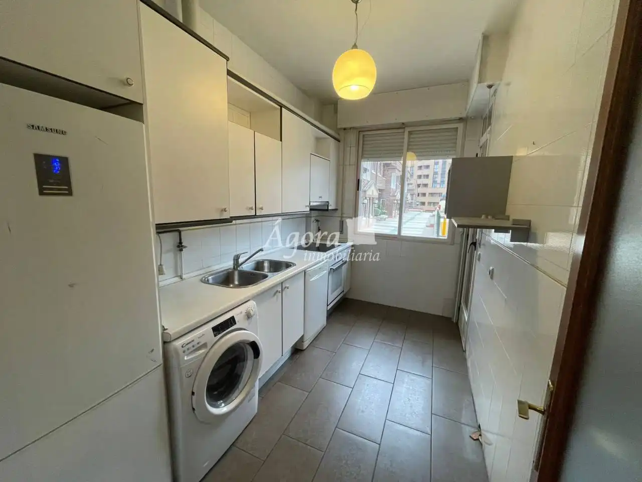 Cocina de Dúplex en venta en Valladolid con Calefacción, Parquet y Terraza