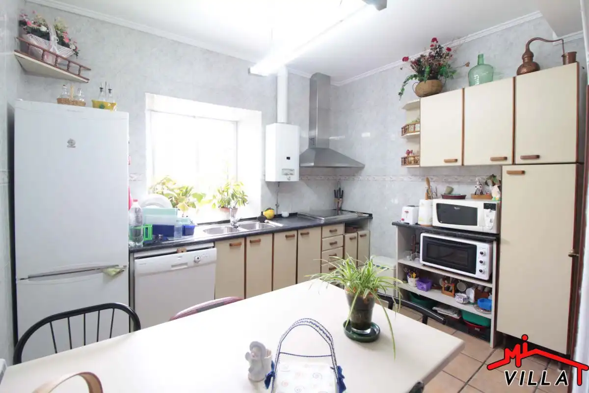 Kitchen of Houses for sale in Colindres